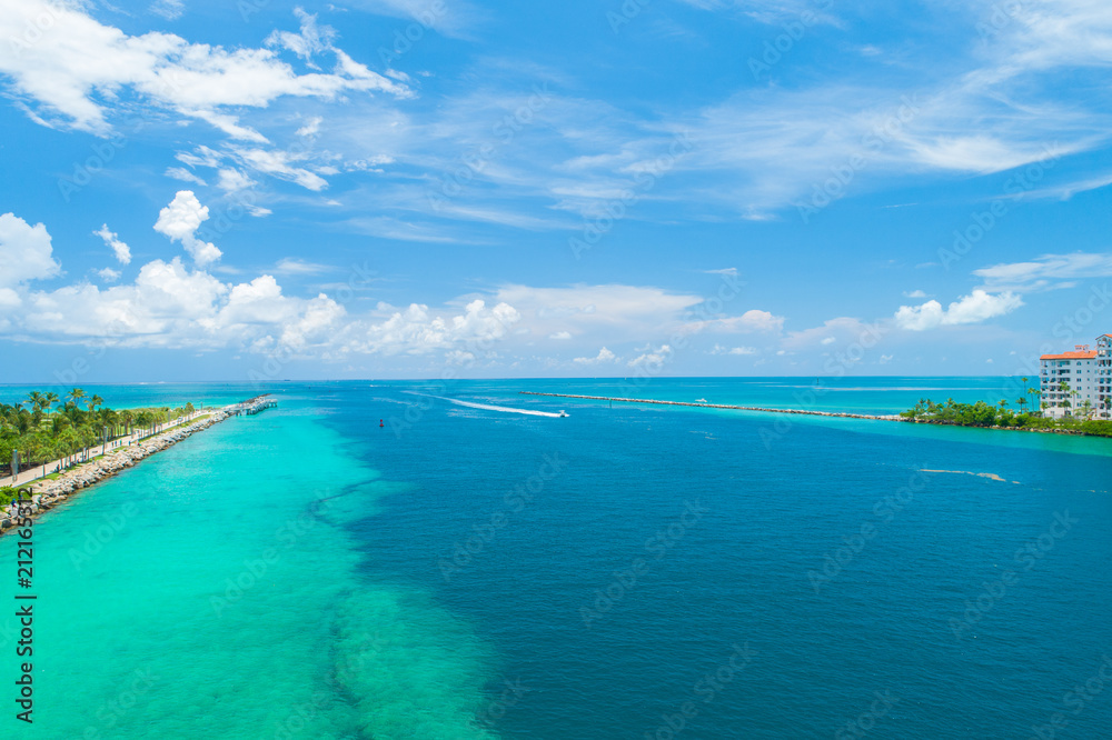 Obraz premium Aerial view of South Beach. Miami Beach. Florida. USA. 