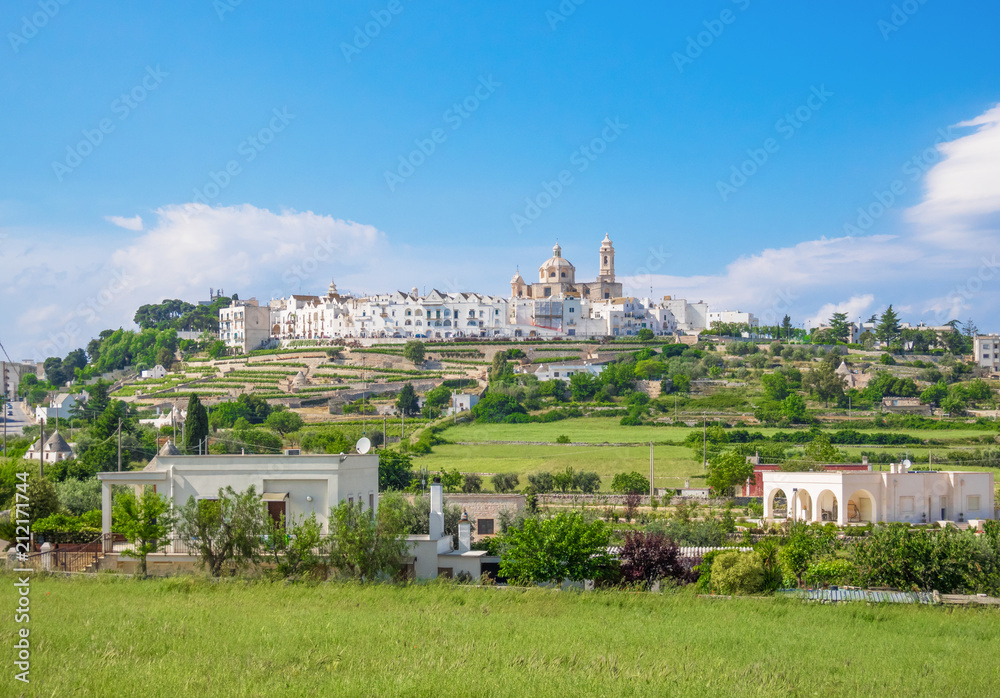 Φωτογραφία Locorotondo (Puglia, Italy) - The gorgeous white town in province of Bari, chosen among the top 10 most beautiful villages in Southern Italy