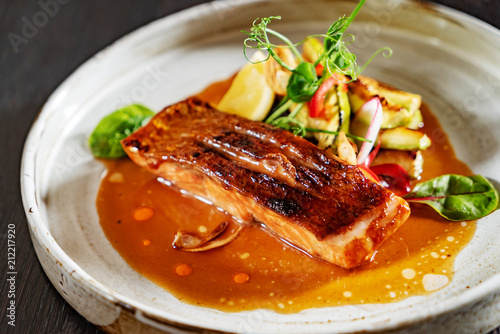 grilled salmon with vegetables