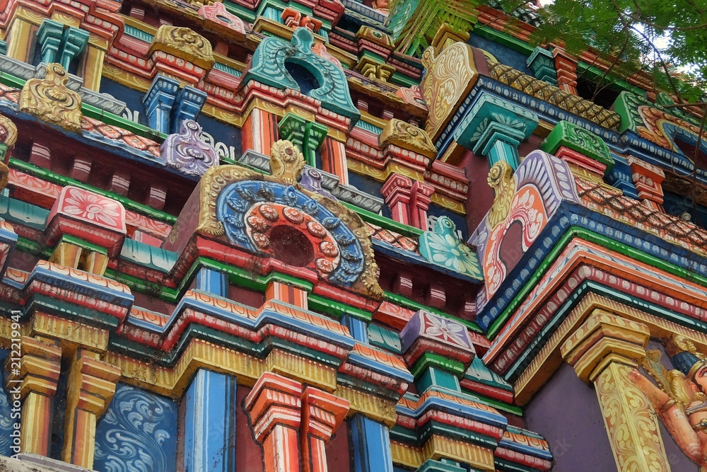 Architecture of Arulmigu Sarangapani Swamy Temple in Kumbakonam, India.