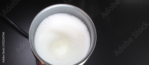 whipping milk foam device photo