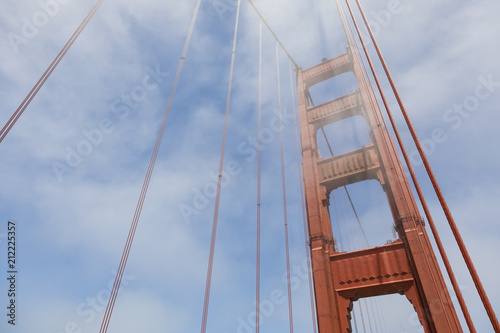 Tower of the Golden Gate Bridge in the fog, San Francisco, California, USA © Fredy Thürig
