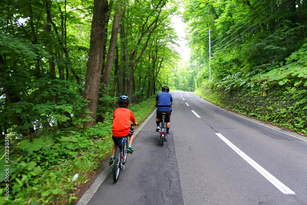 Obraz premium 親子で北海道サイクリング