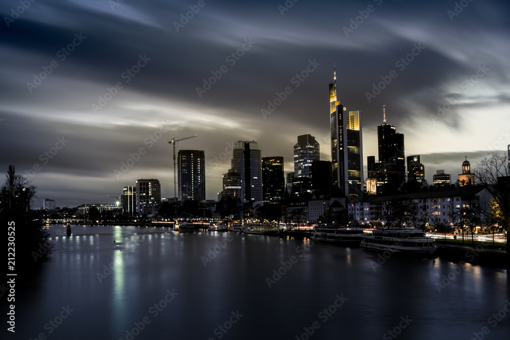 Frankfurt Skyline Riverside