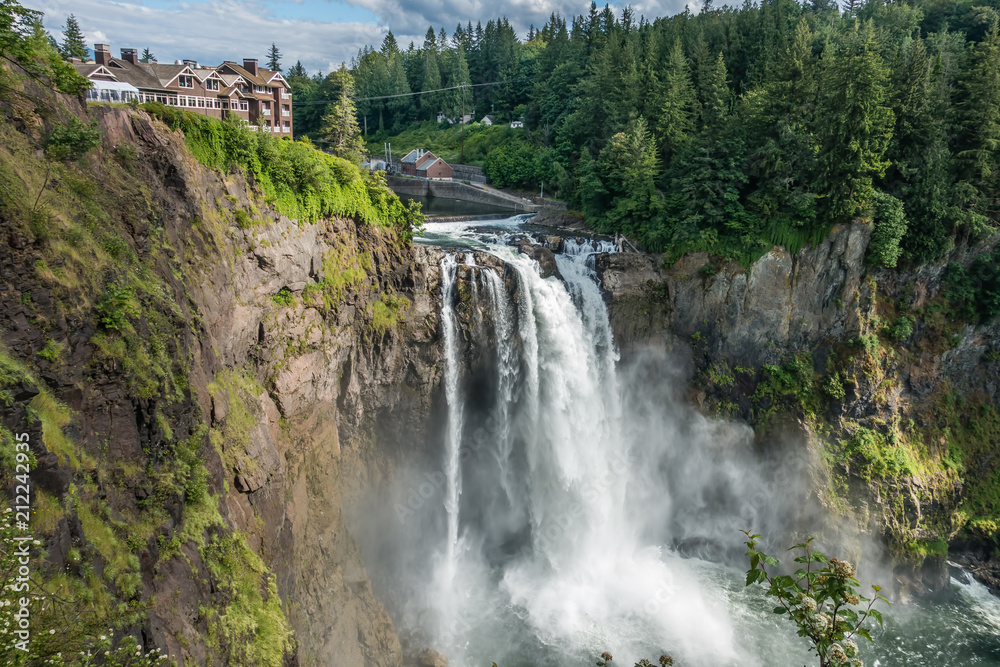 Fototapeta premium Misty Snoqualmie Falls 5