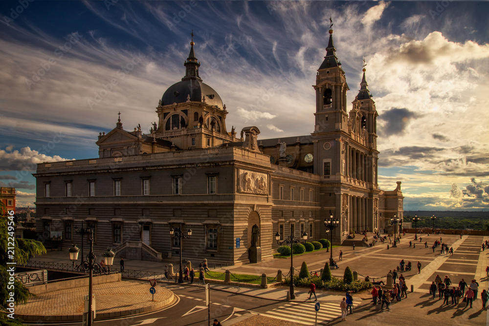 Fototapeta premium Catedrl de la Almudena
