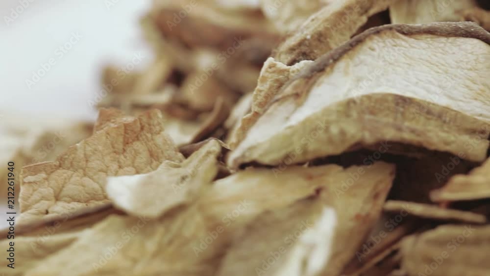 Dried white mushrooms Dried white mushrooms