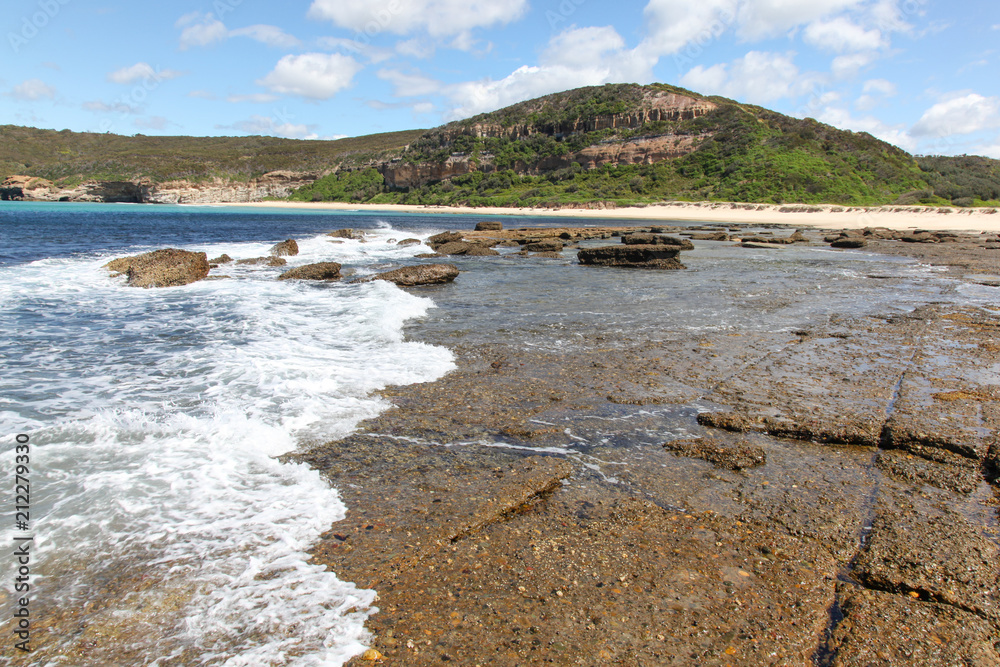 Fototapeta premium Flat Rock - Moonee NSW Australia. South of Newcastle this stretch of coastline is undeveloped with amazing coastal vistas.