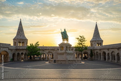 Photography Fisherman's Bastion with sunrise in Budapest, Hungary