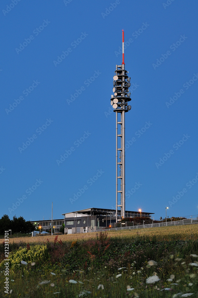 Fototapeta premium radio tower with parabol antennas