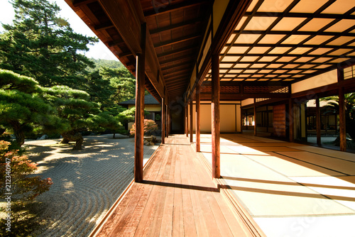 Картината върху платно japanese ancient tea house and royal garden