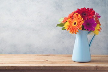 Handdoek met foto Gerbera Boeket gerbera madeliefjes in vaas  © maglara