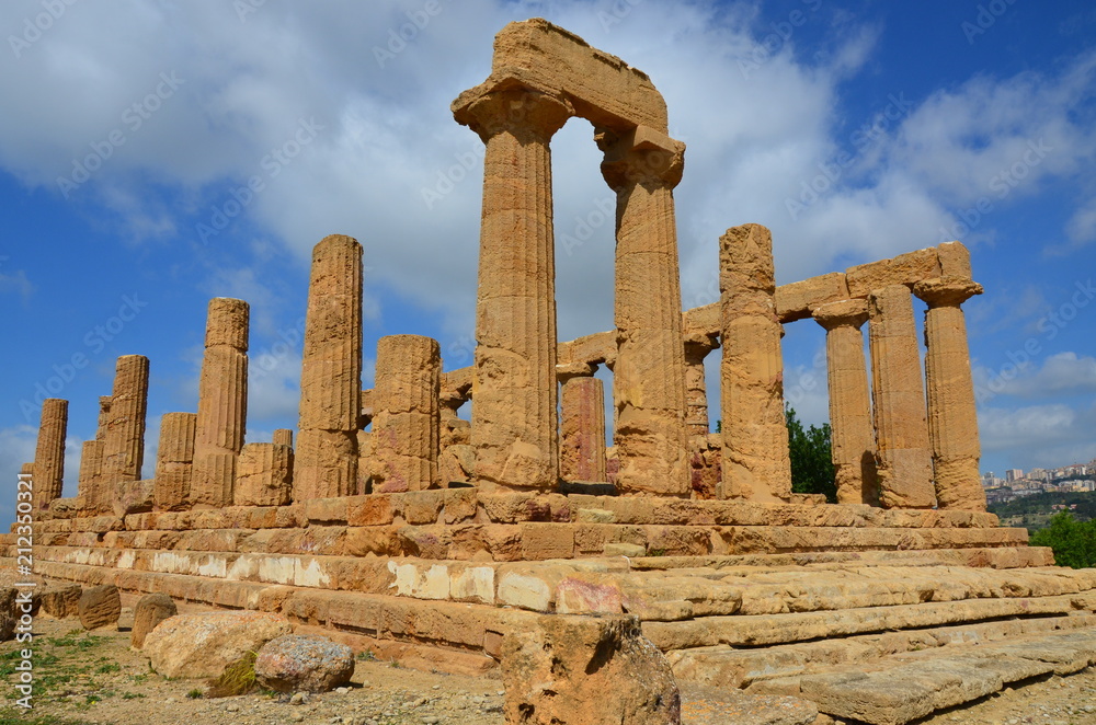 Ancient Greek Temple of Juno God, Agrigento, Sicily, Italy Ancient Greek Temple of Juno God, Agrigento, Sicily, Italy