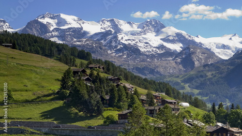 Montagna in Valle d'Ayas e Monte Rosa in Valle d'Aosta, Italia, Europa