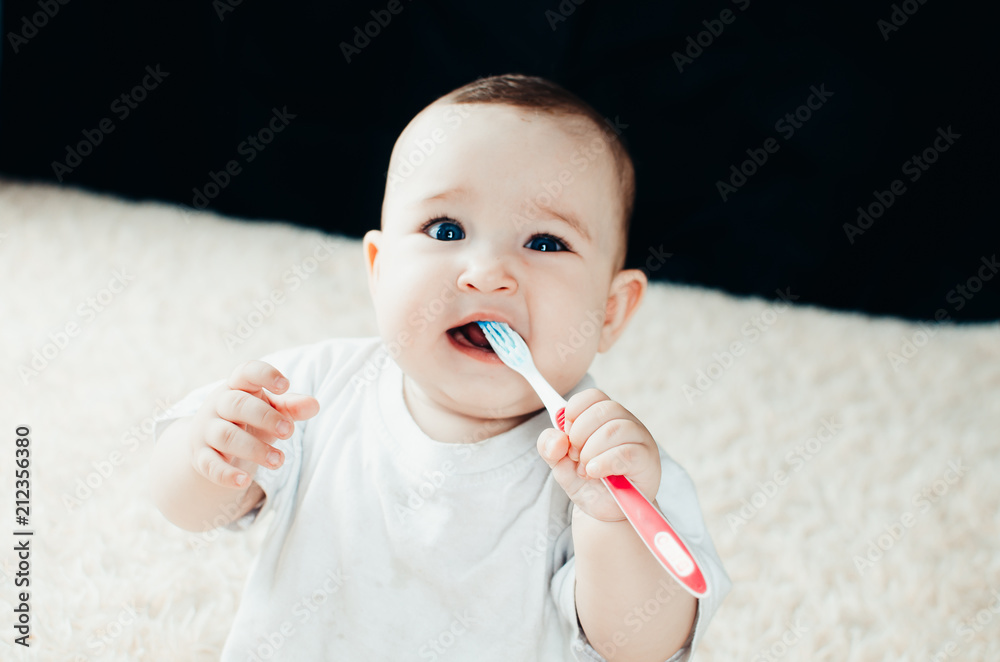 little baby chest with toothbrush little baby chest with toothbrush