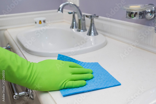 Fototapeta Naklejka Na Ścianę i Meble -  Cleaning bath at home. housework, spring cleaning concept