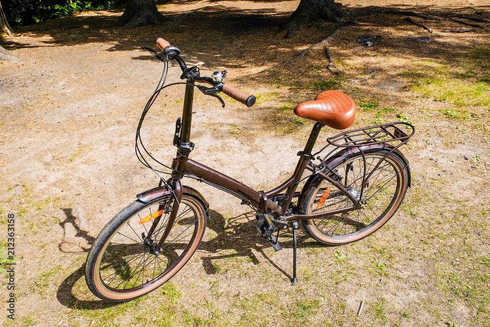 the handlebars of the Bicycle. the brake handle. speed switches. the handlebars of the Bicycle. the brake handle. speed switches.