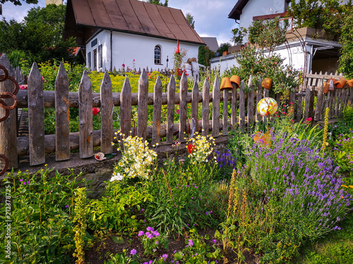 Romantischer Bauerngarten in Bayern photo