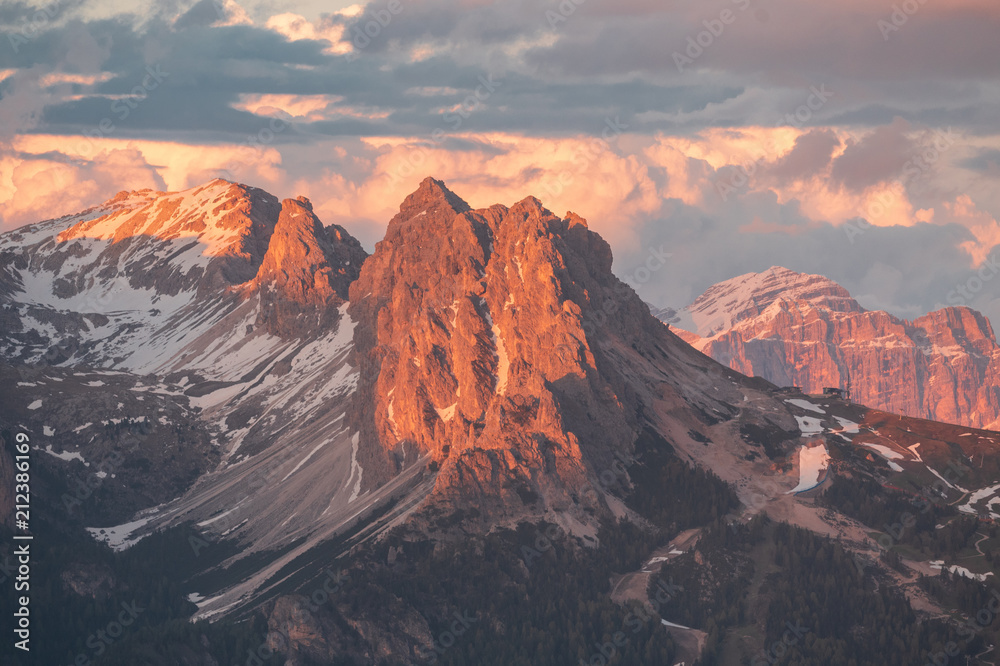 Fototapeta premium Mountains Lakes and Nature in the Dolomites, Italy