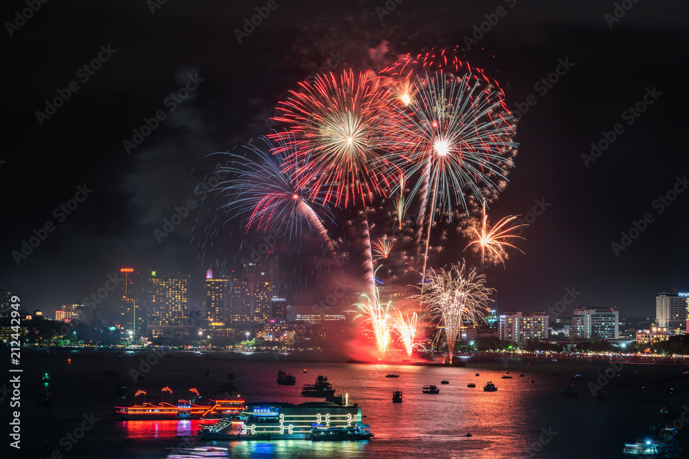 Naklejka premium Firework festival at Pattaya Beach, Thailand
