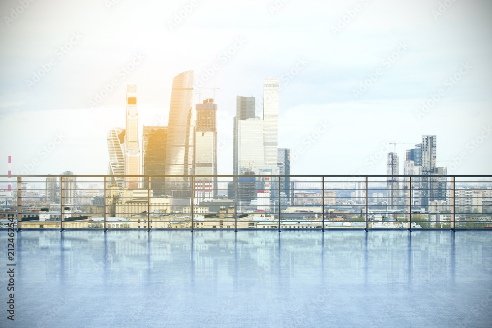 Obraz premium empty rooftop and city