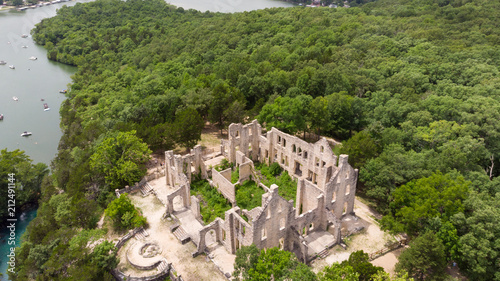 Foto Lake of the Ozarks Castle Ruins