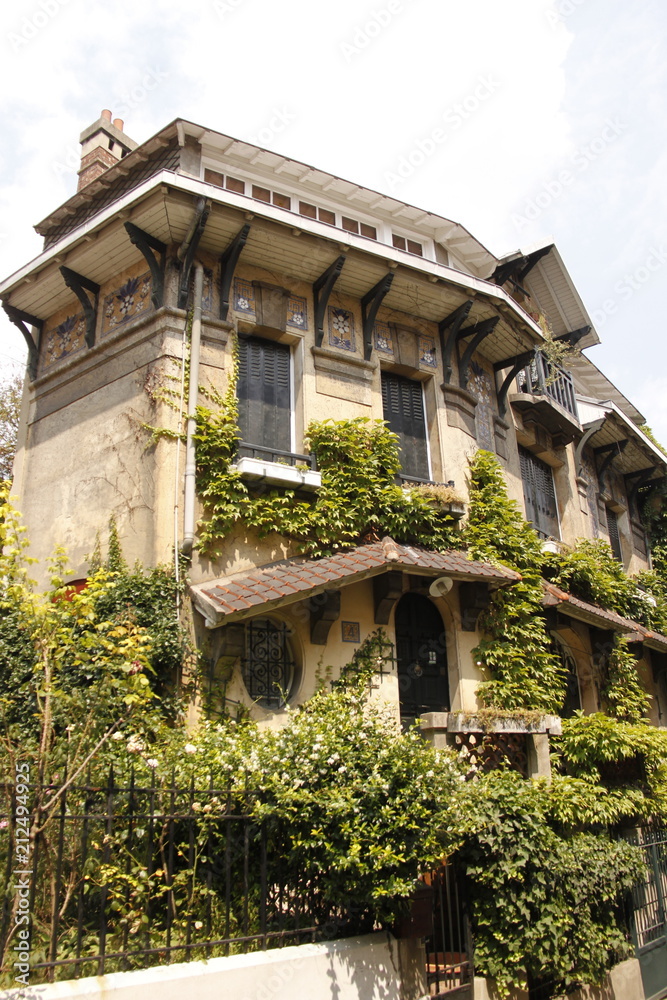 Maison végétalisée du square de Montsouris à Paris