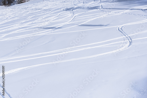 Snow traces