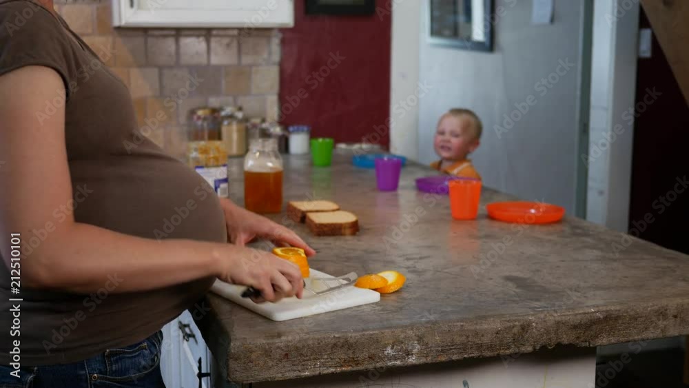 Cutting A Orange For the Kids 4k Cutting A Orange For the Kids 4k