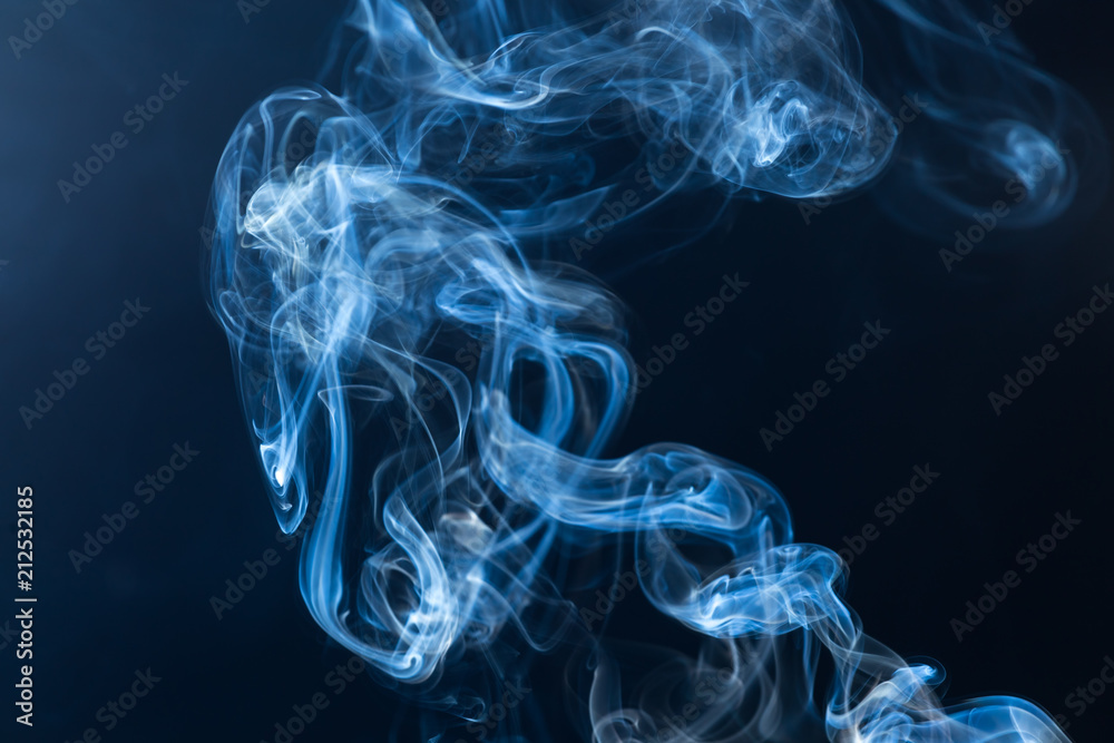 Fototapeta premium Movement of white smoke