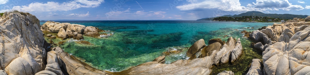 Beautiful panorama with the Mediterranean sea in Greece. crystal and colorful water, rocks, vegetation, beac - obrazy, fototapety, plakaty 
