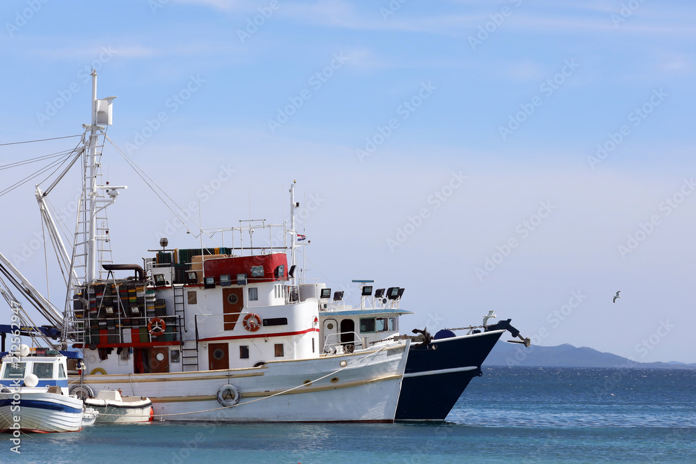 Naklejka premium Fischerei Boote im Hafen, Insel Vir, Kroatien, Europa