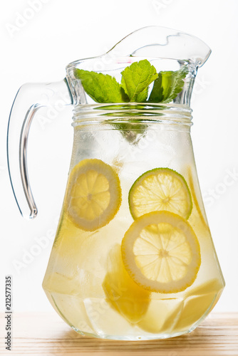 summer lemon lemonade