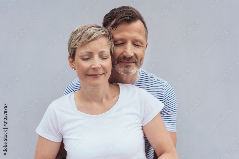 Fototapeta premium Loving couple enjoy a peaceful tender moment