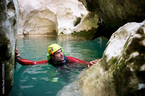 Canyoning in Spain © WINDCOLORS