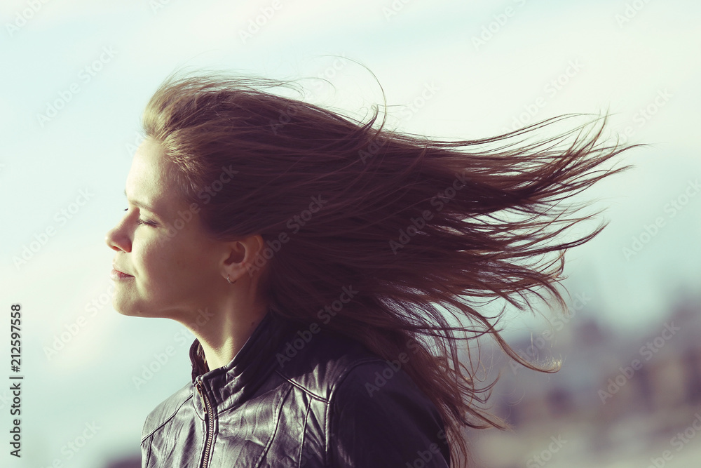 Wind hair hairstyle hair styling girl adult spring Wind hair hairstyle hair styling girl adult spring