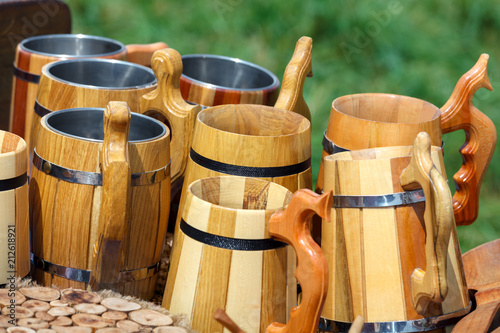 Fotografija Wooden beer mugs.