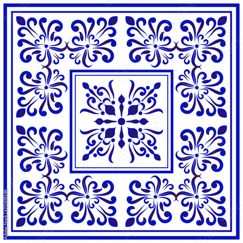 blue and white decorative tile pattern