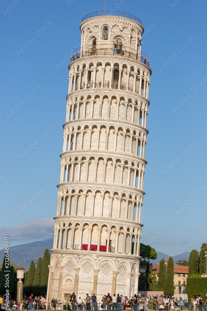 Tower of Pisa with people in line