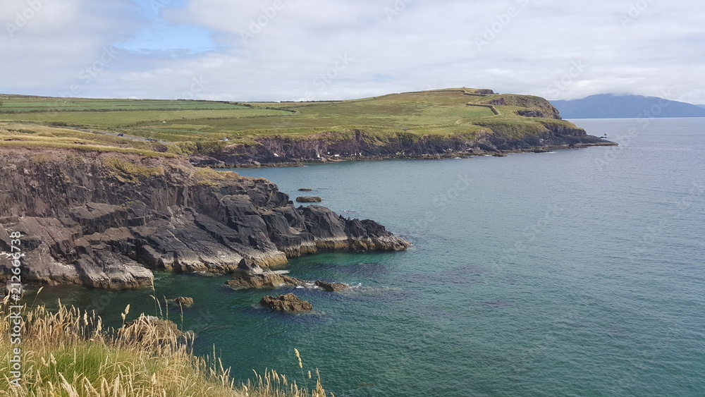 Fototapeta premium Klippen Felsen in Irland Dingle