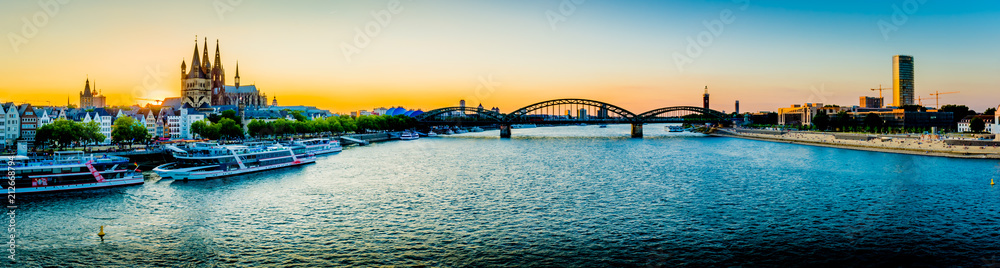 Fototapeta premium Köln (Cologne) - Germany