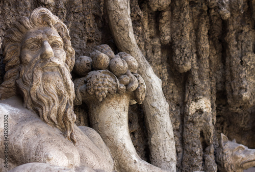 FOUR FOUNTAINS STATUE CLOSEUP © Jimmy