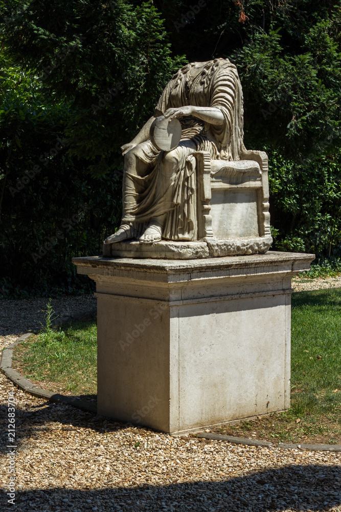 HEADLESS ROMAN STATUE GALLERIA BORGHESE