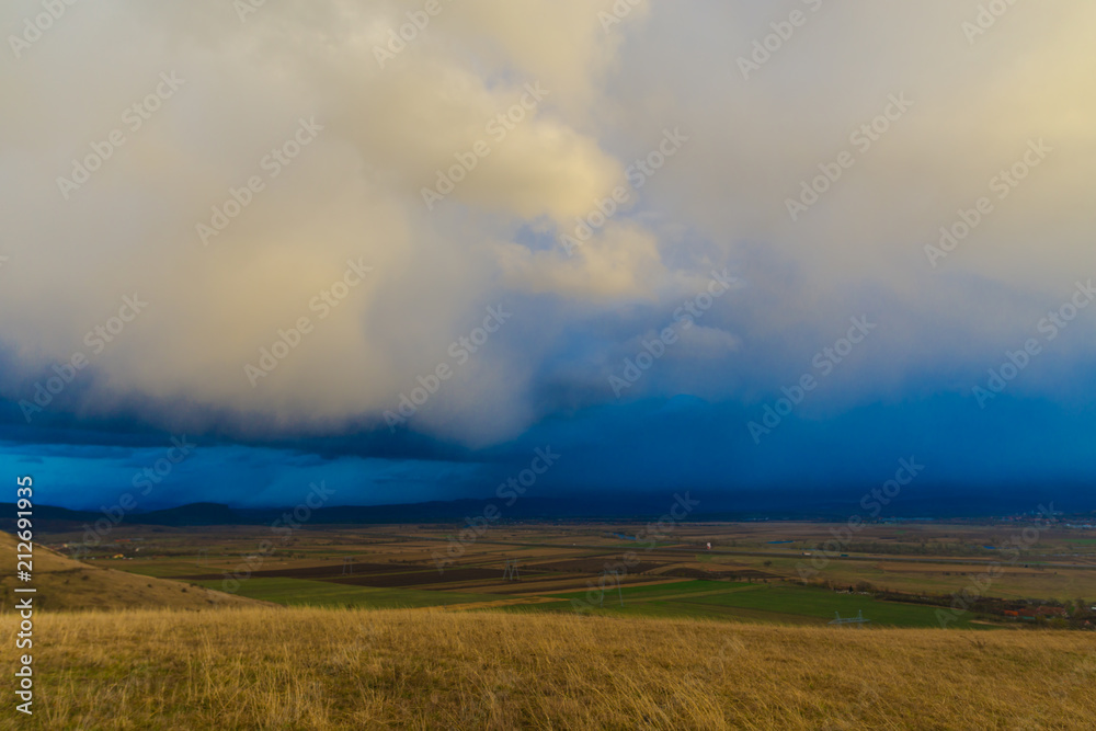 Win ter storm clouds Win ter storm clouds