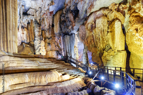 Wallpaper Mural Amazing underground chamber inside Paradise Cave in Vietnam Torontodigital.ca