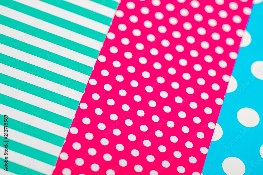 Obraz premium Colorful Papers Combined in Irregular Geometric Shapes