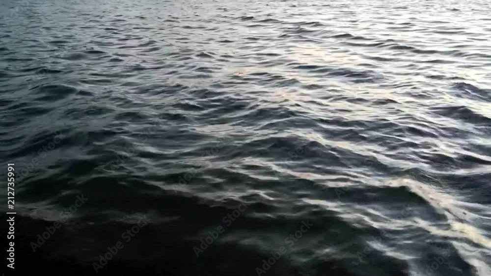 Maschsee künstlich angelegter See in der Stadt Hannover, Wasseroberfläche mit Wellen Full HD 1080p Video Footage Maschsee künstlich angelegter See in der Stadt Hannover, Wasseroberfläche mit Wellen Full HD 1080p Video Footage