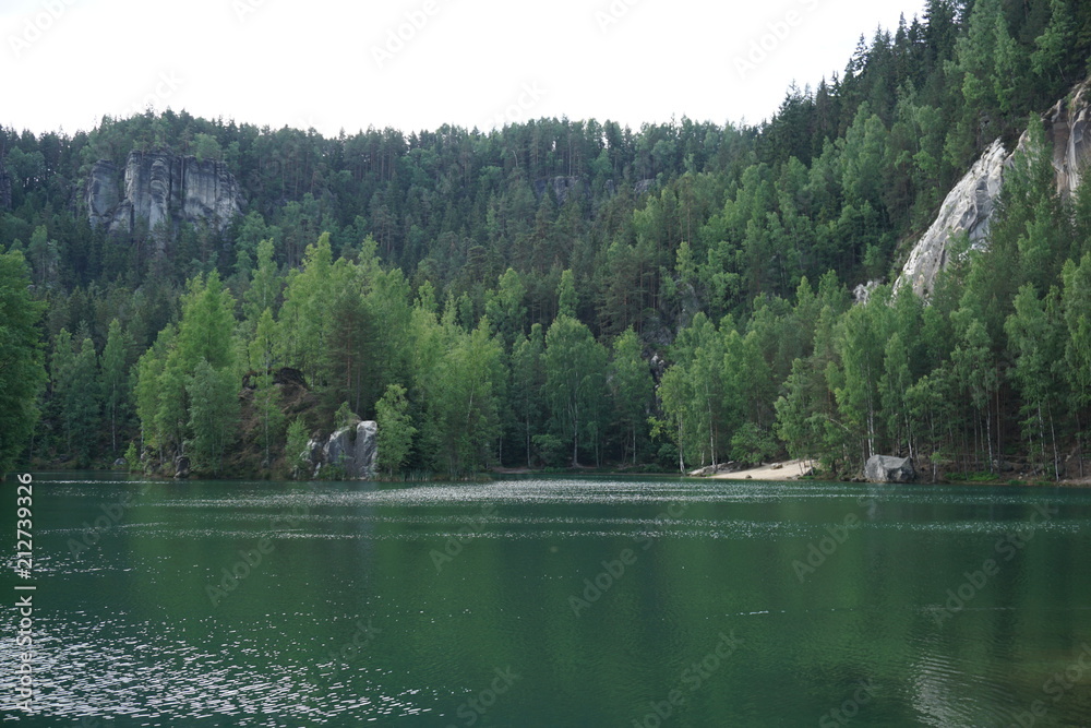 Piaskownia. Jezioro w Skalnych miastach w Adrszpach Piaskownia. Jezioro w Skalnych miastach w Adrszpach
