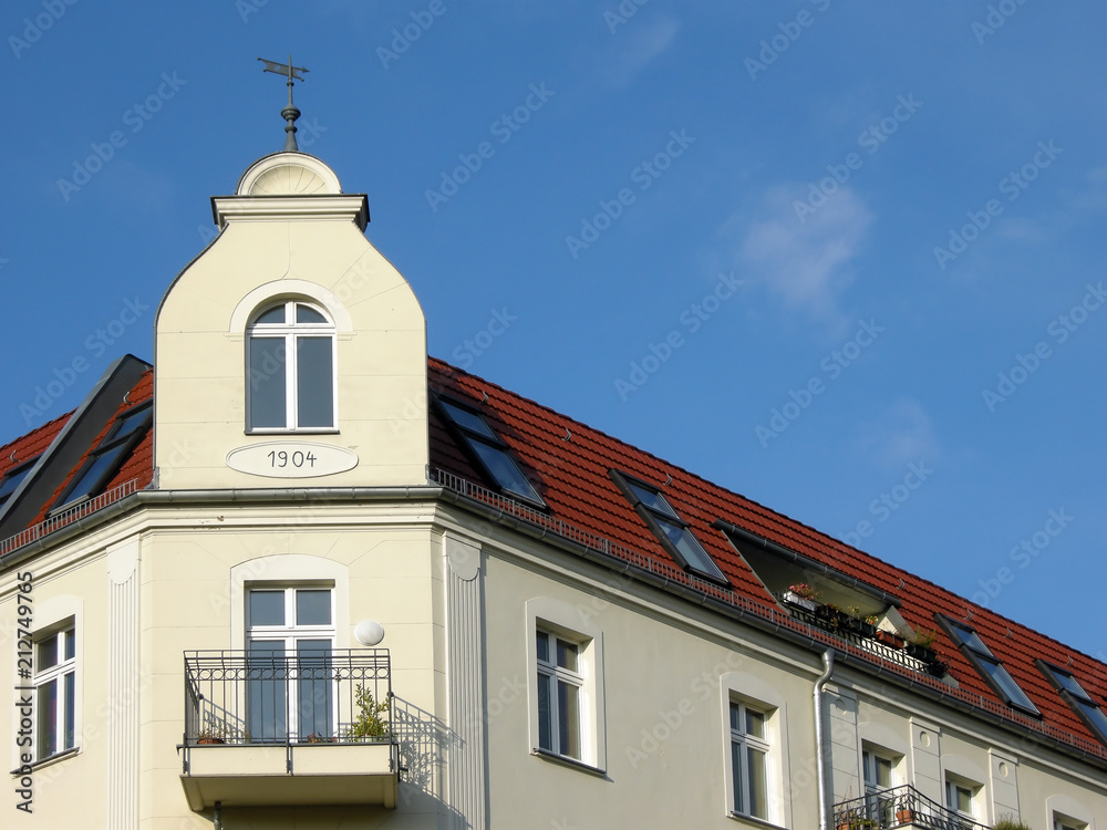 Obraz premium Sanierter Altbau von 1904