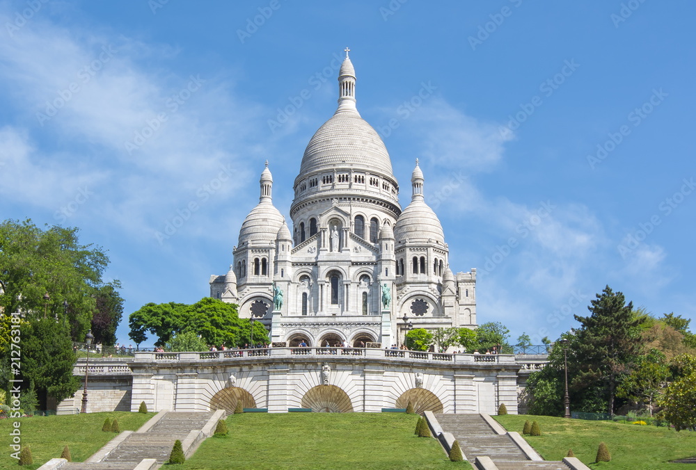 Basilica of Sacre Coeur (Sacred Heart) on Montmartre hill, Paris, France